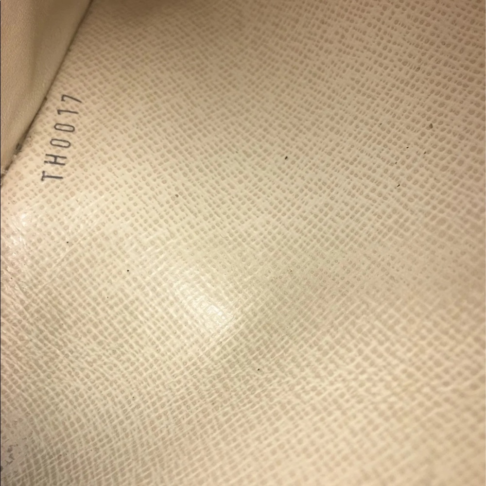 SOLDAuth Louis Vuitton Damier Azur Sarah Wallet - Picture 11 of 13